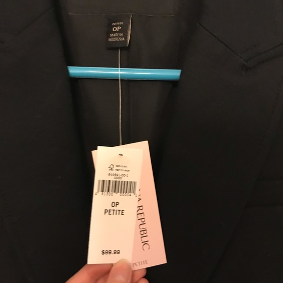 Blazer - Picture 2 of 2